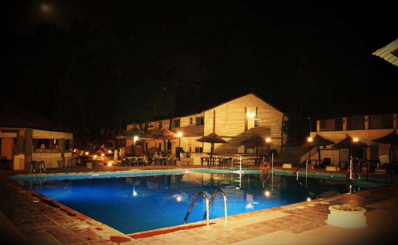 Badala Park Hotel Kotu Esterno foto