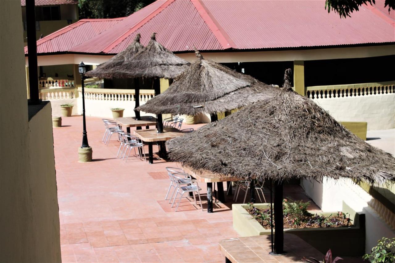 Badala Park Hotel Kotu Esterno foto