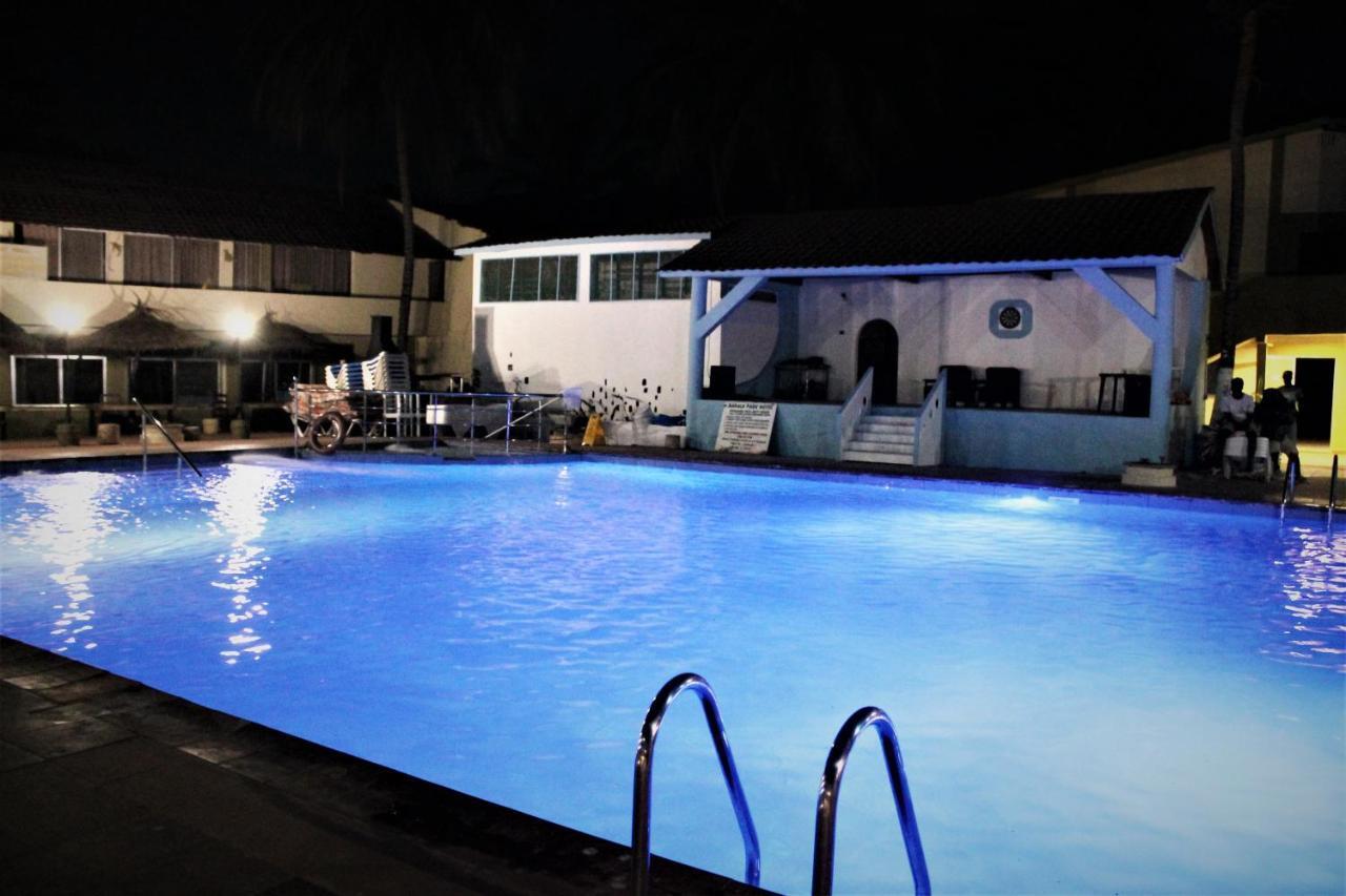 Badala Park Hotel Kotu Esterno foto