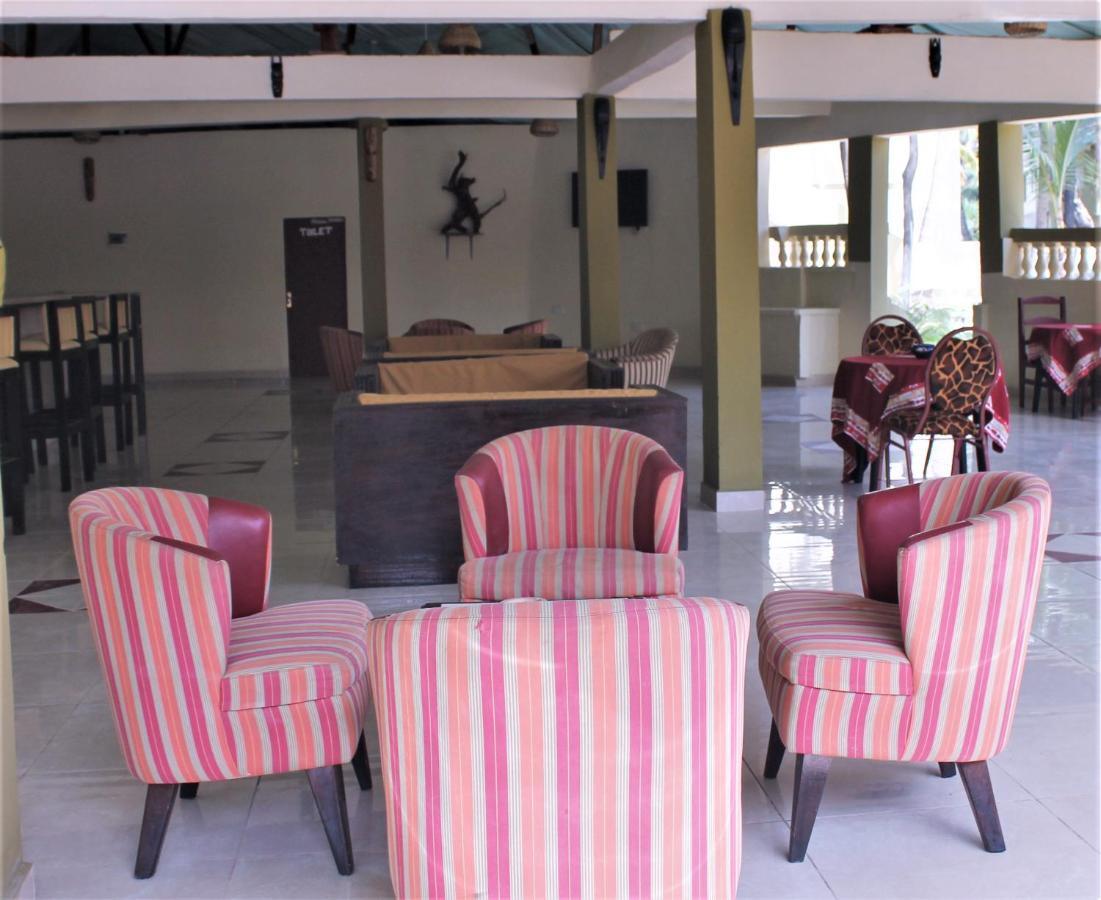 Badala Park Hotel Kotu Esterno foto